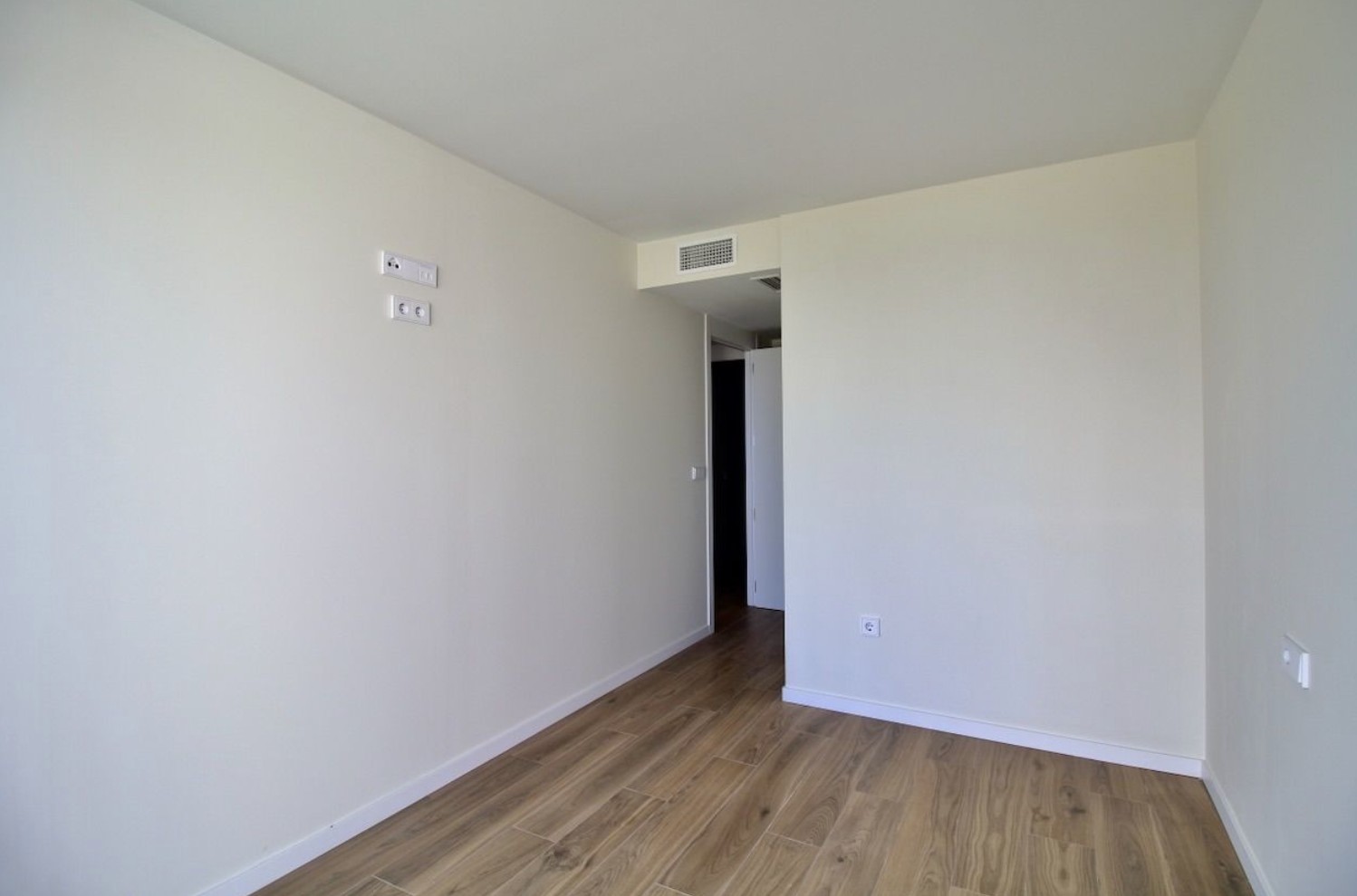Elegante apartamento con vistas al mar.