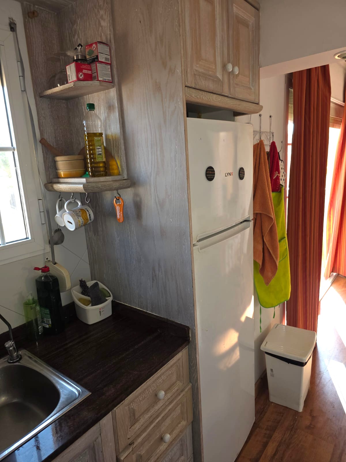 Casa adosada en Gran Alacant con 3 habitaciones y piscina privada .
