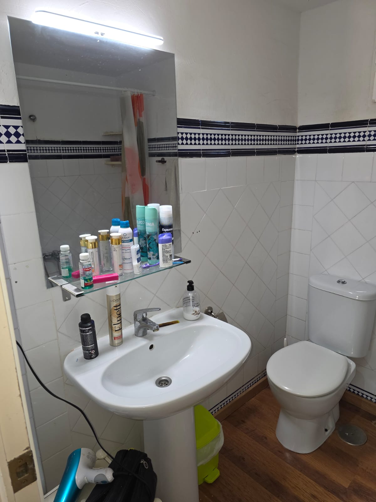 Casa adosada en Gran Alacant con 3 habitaciones y piscina privada .