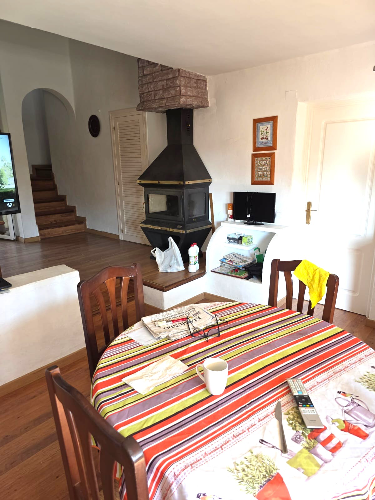 Casa adosada en Gran Alacant con 3 habitaciones y piscina privada .