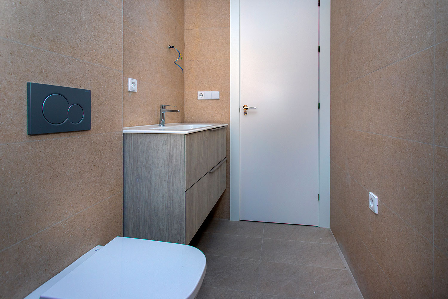 Ultimo Apartamento en venta de 3 dormitorios en Hondón de las Nieves - LLAVE EN MANO -