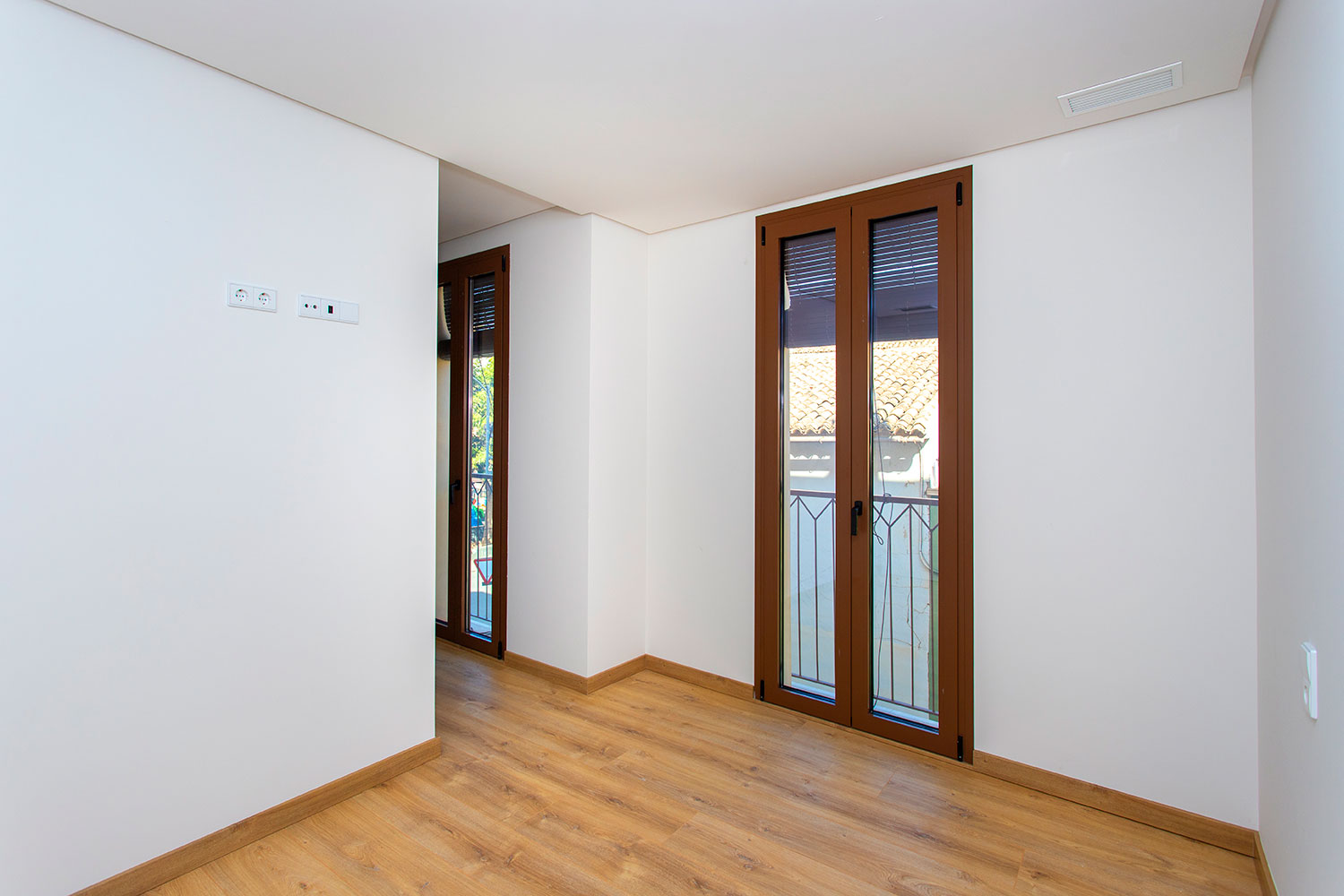 Ultimo Apartamento en venta de 3 dormitorios en Hondón de las Nieves - LLAVE EN MANO -