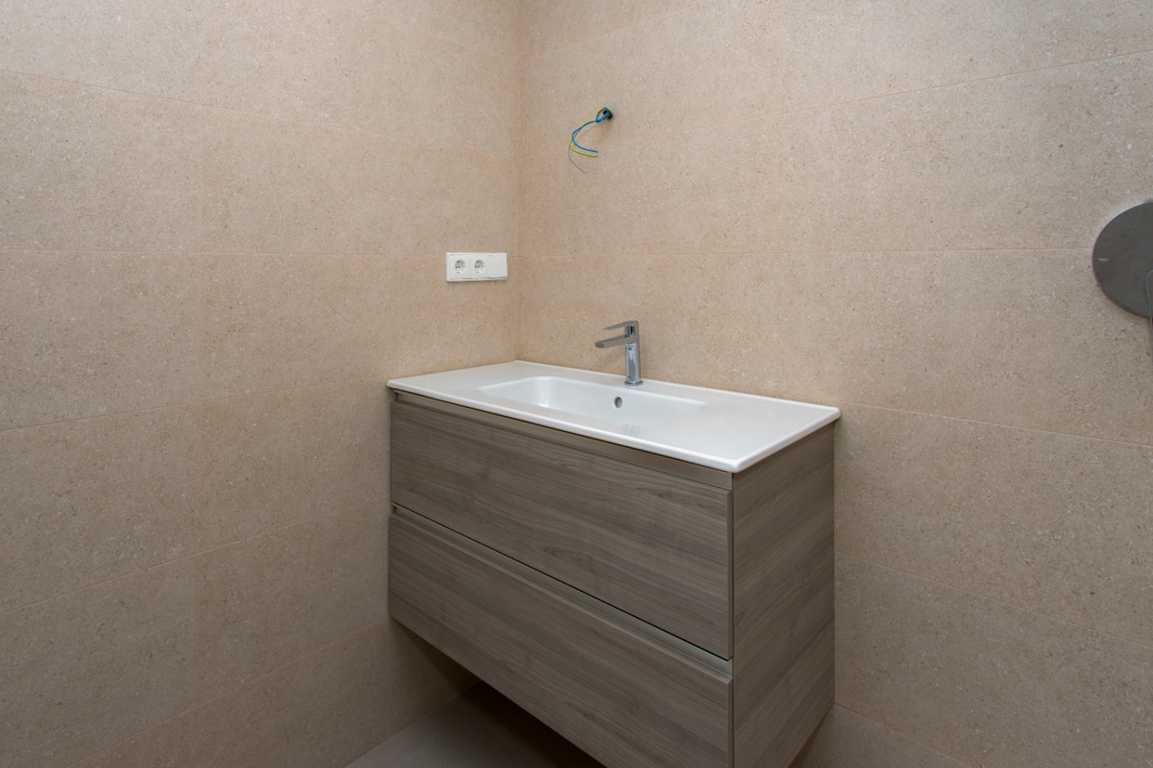 Apartamento nuevo de 3 habitaciones en Hondón de las Nieves