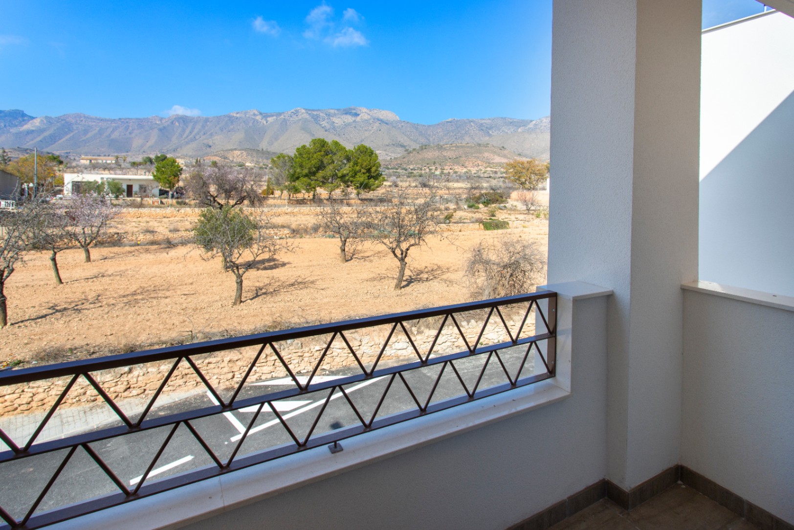 Apartamento nuevo de 3 habitaciones en Hondón de las Nieves