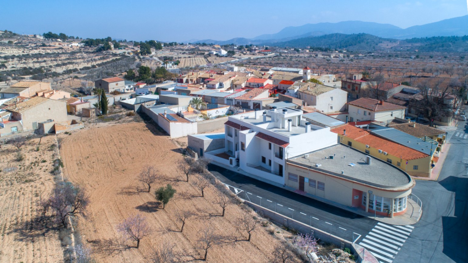 Apartamento nuevo de 3 habitaciones en Hondón de las Nieves