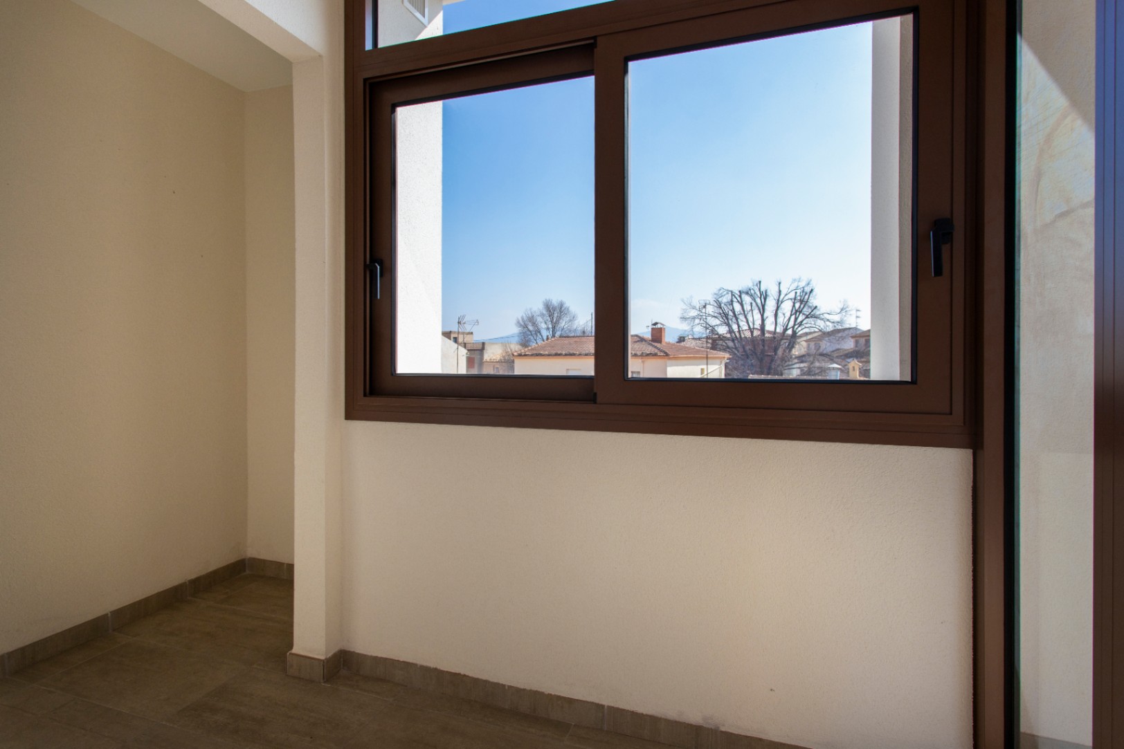 Apartamento nuevo de 3 habitaciones en Hondón de las Nieves