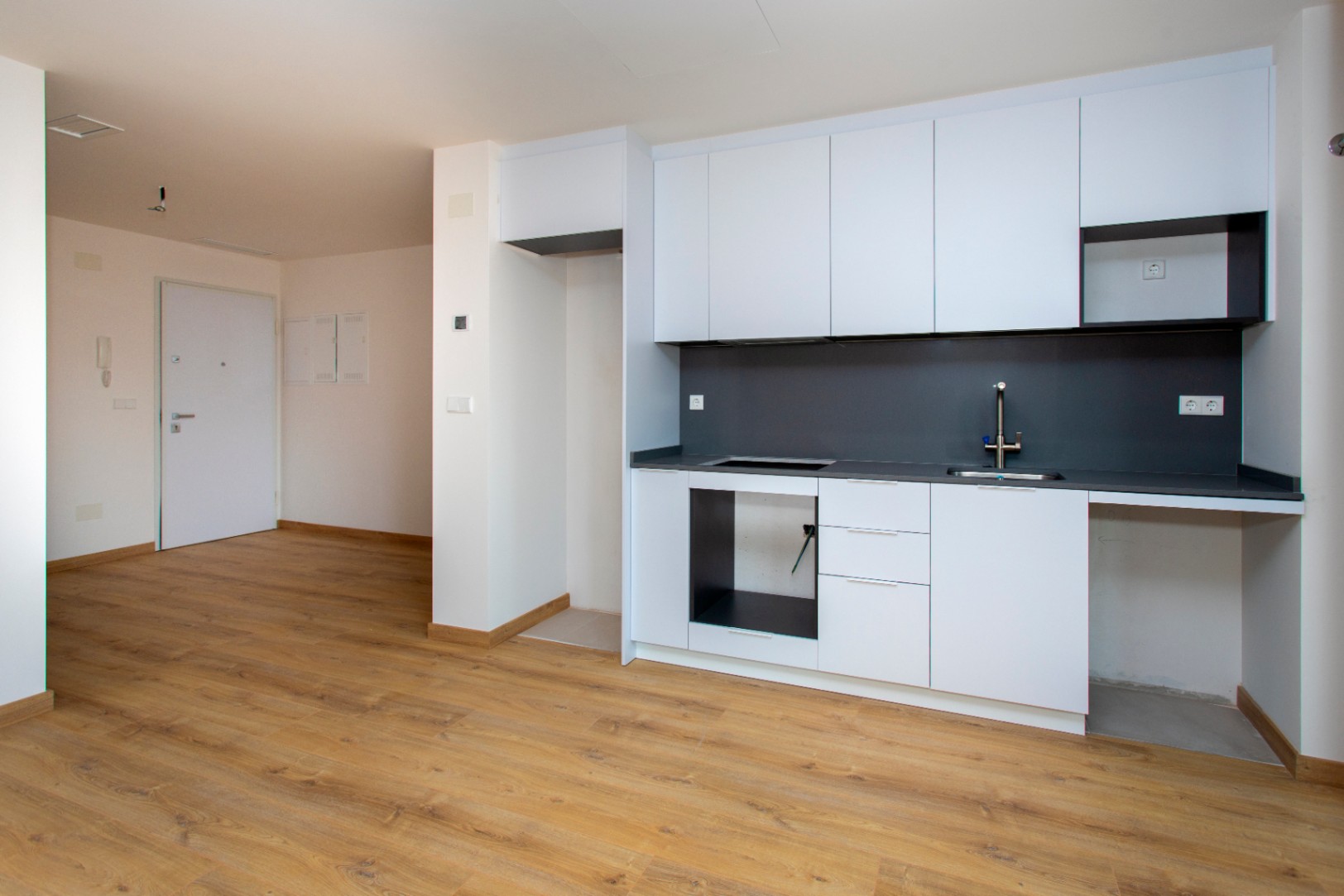 Apartamento nuevo de 3 habitaciones en Hondón de las Nieves