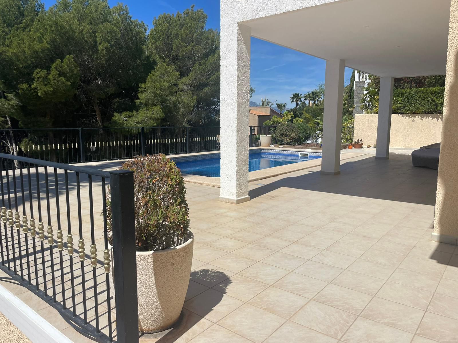 Preciosa Villa con vistas al mar en Altea Hills .