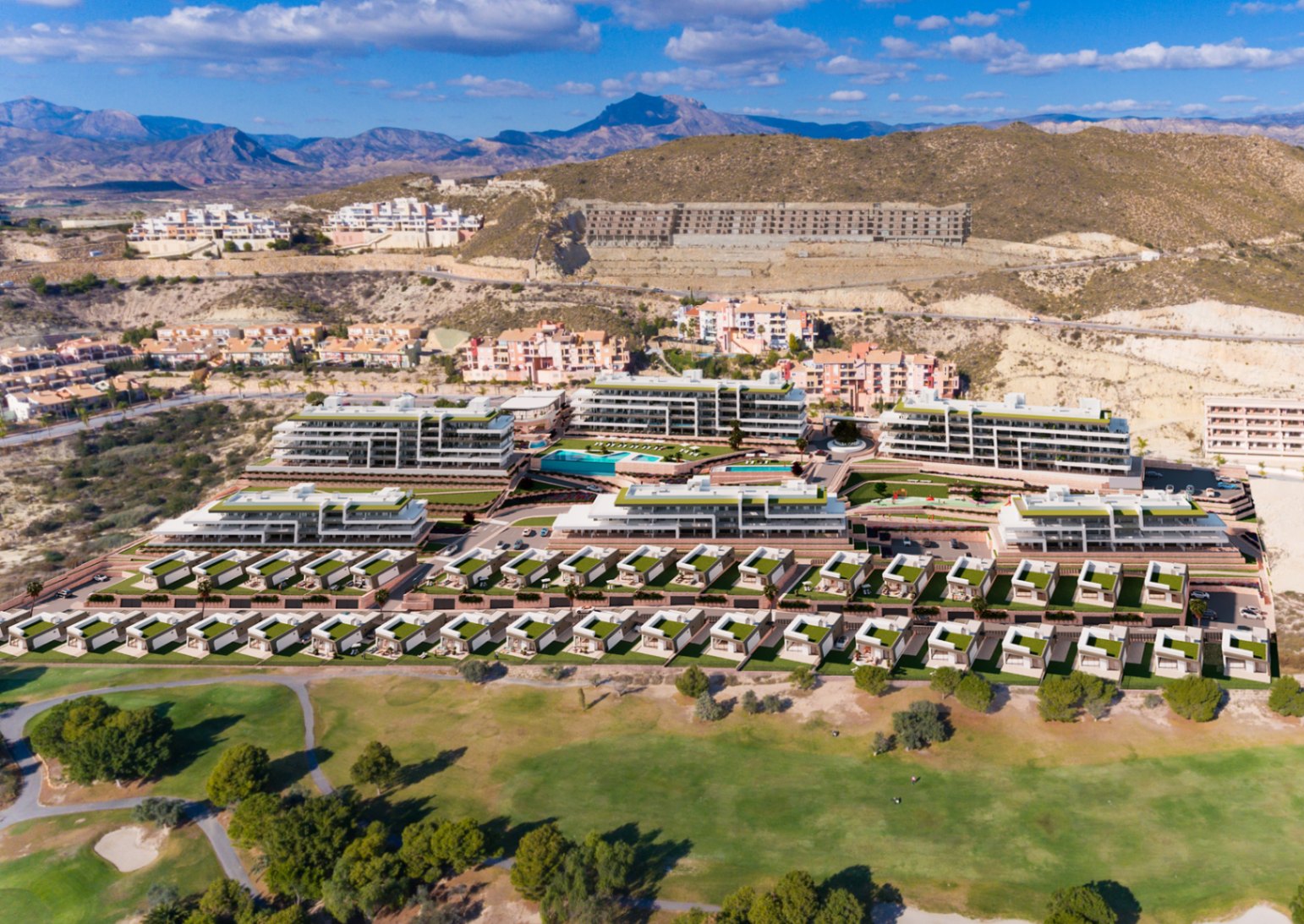 Apartamento nuevo de 2 dormitorios con piscina en Muchamiel