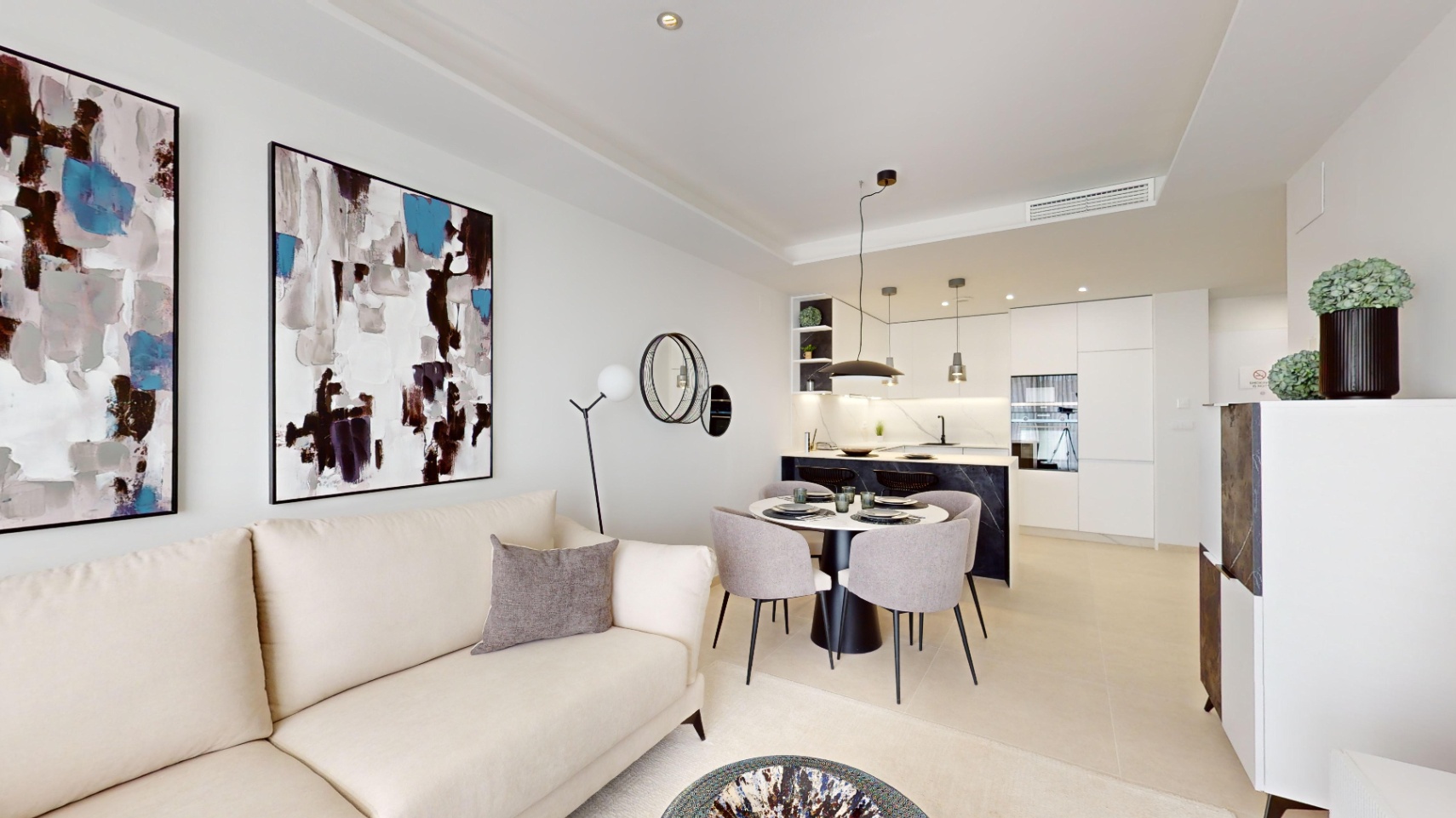 Precioso apartamento con jardín privado .