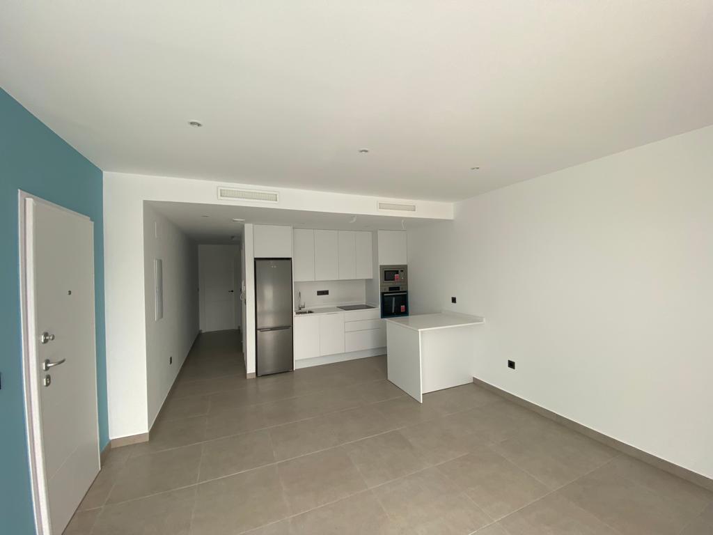 Chalet zu verkaufen mit 3 Schlafzimmern und Pool in Los Alcázares