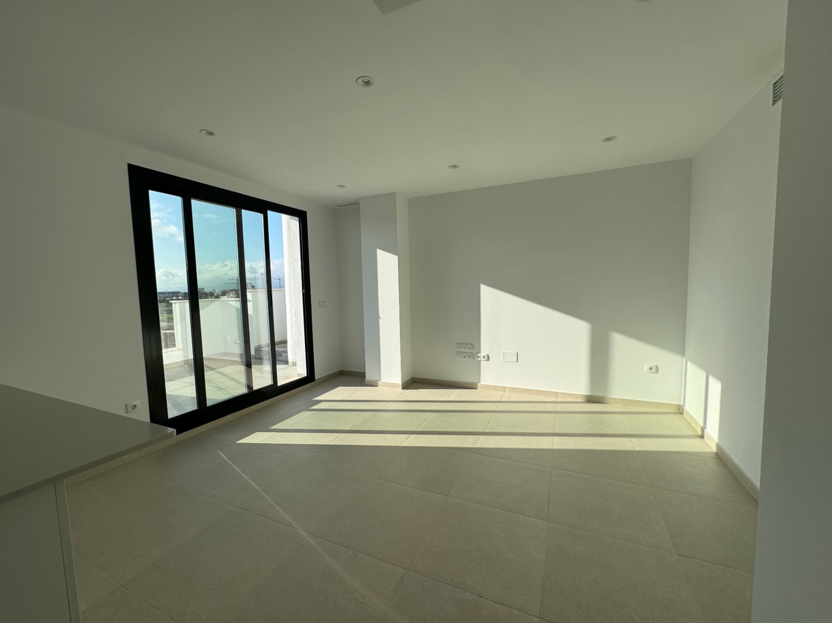 Ático en venta de 2 dormitorios con terraza en Torre-Pacheco - LLAVE EN MANO !