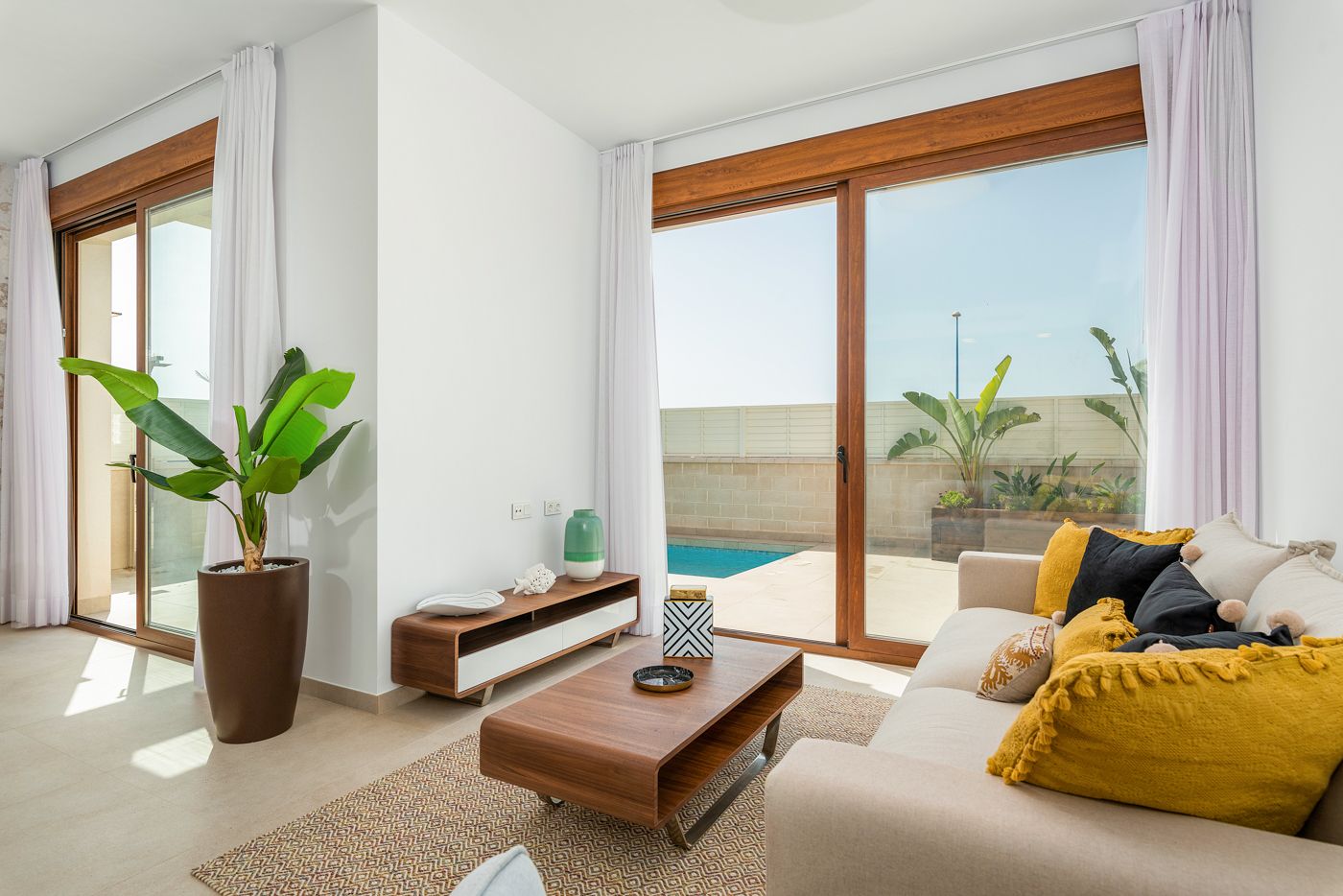 Villa de obra nueva  en Vera, Almería a 200 metros de la playa .