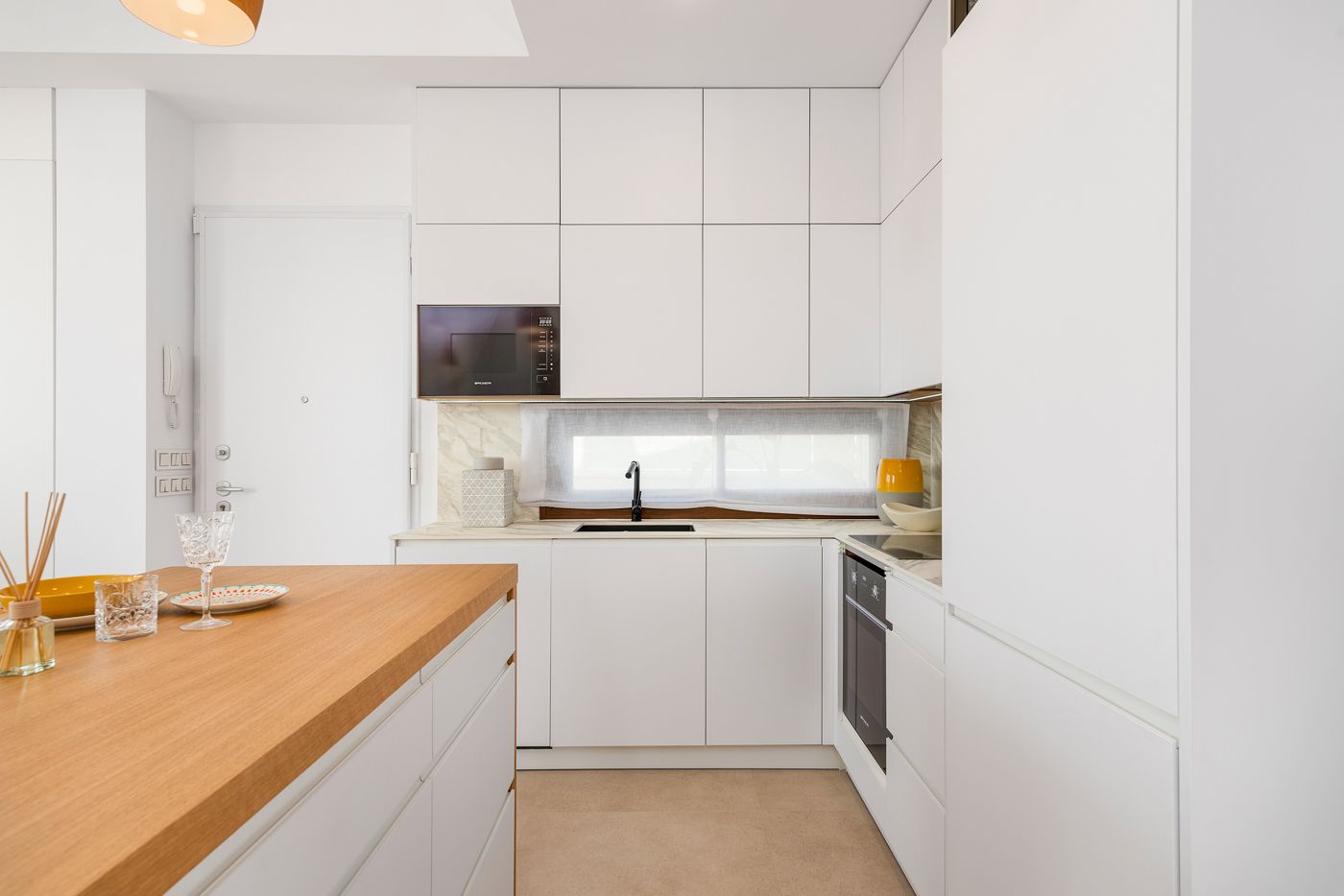 Villa de obra nueva  en Vera, Almería a 200 metros de la playa .