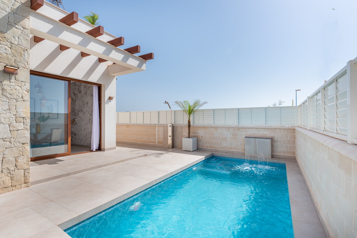 Villa de obra nueva  en Vera, Almería a 200 metros de la playa .