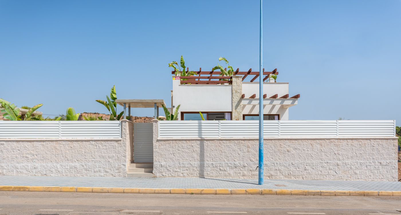 Villa de obra nueva  en Vera, Almería a 200 metros de la playa .