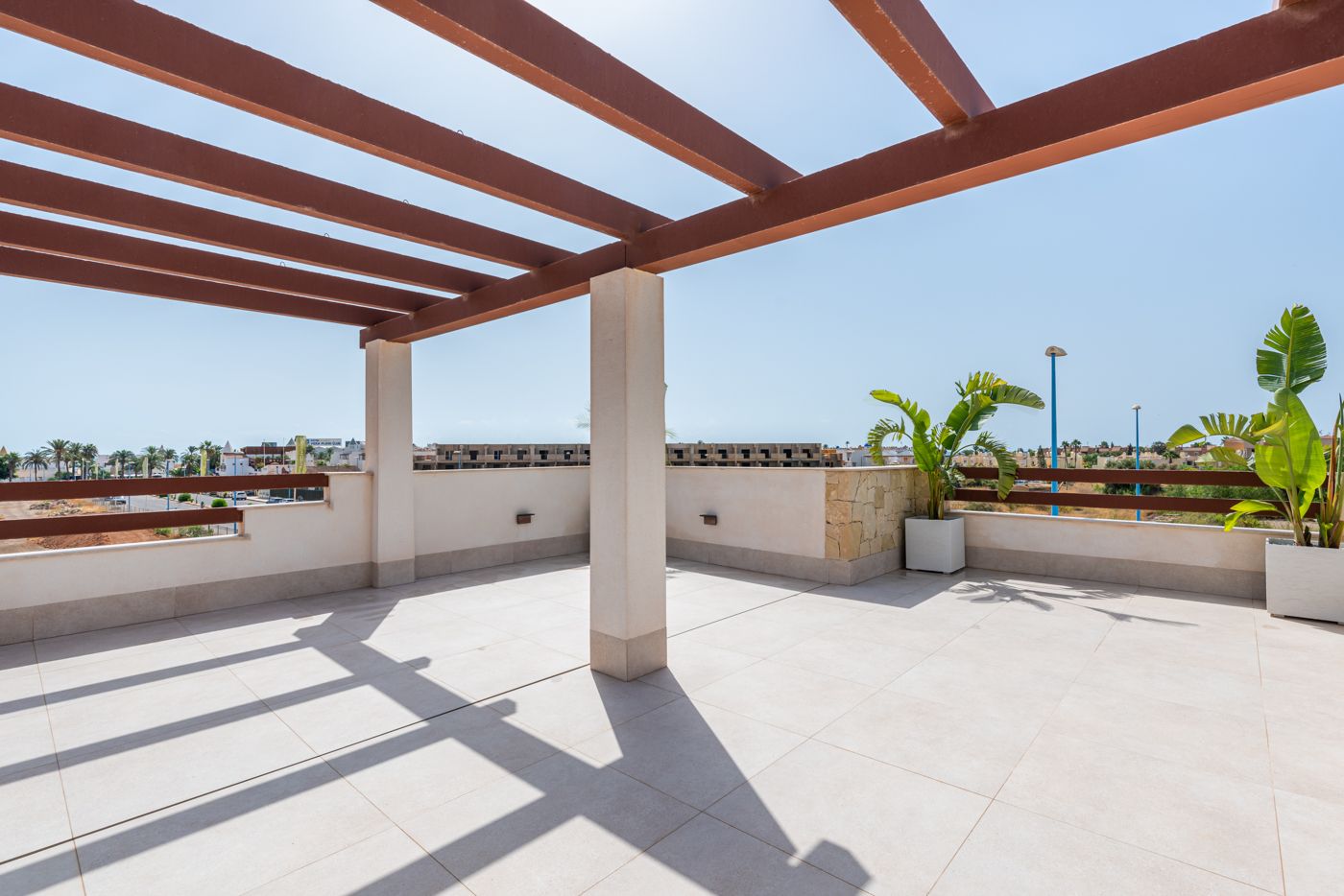 Villa de obra nueva  en Vera, Almería a 200 metros de la playa .