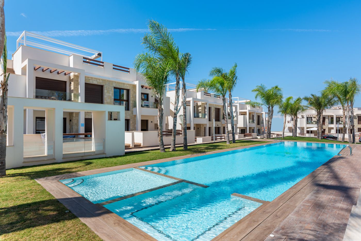 Bonito apartamento en planta baja .