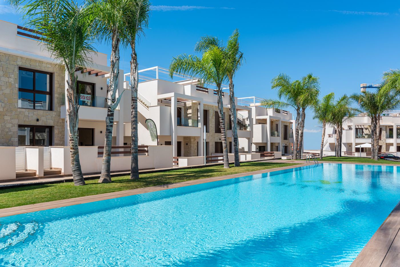 Bonito apartamento en planta baja .