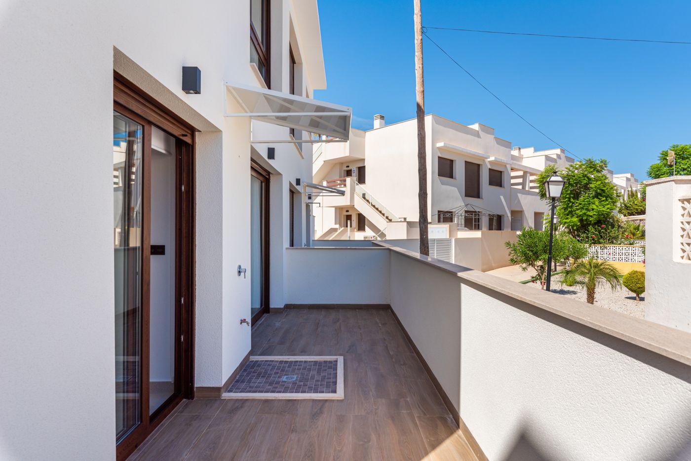 Bonito apartamento en planta baja .