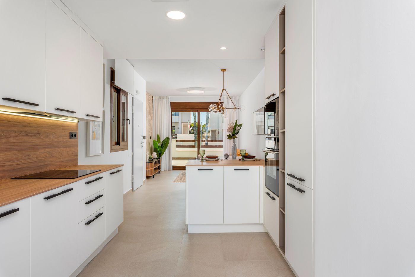 Bonito apartamento en planta baja .