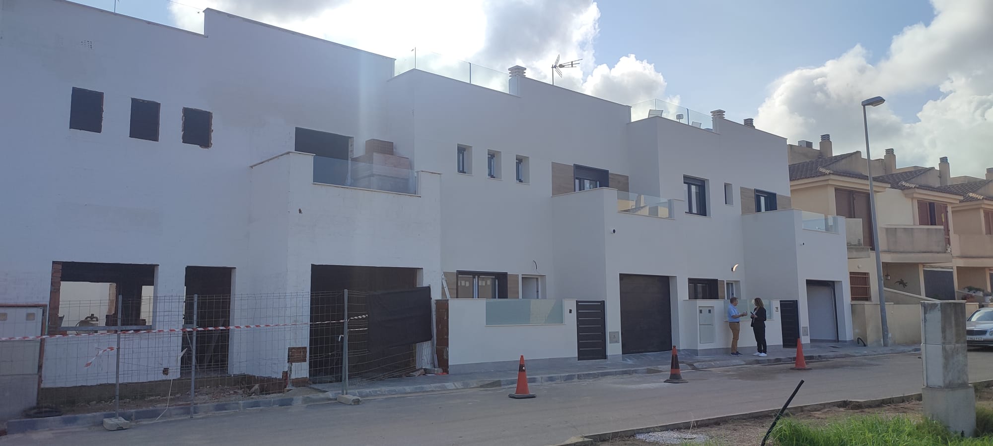 Chalet en venta con 3 dormitorios y piscina privada en Cartagena