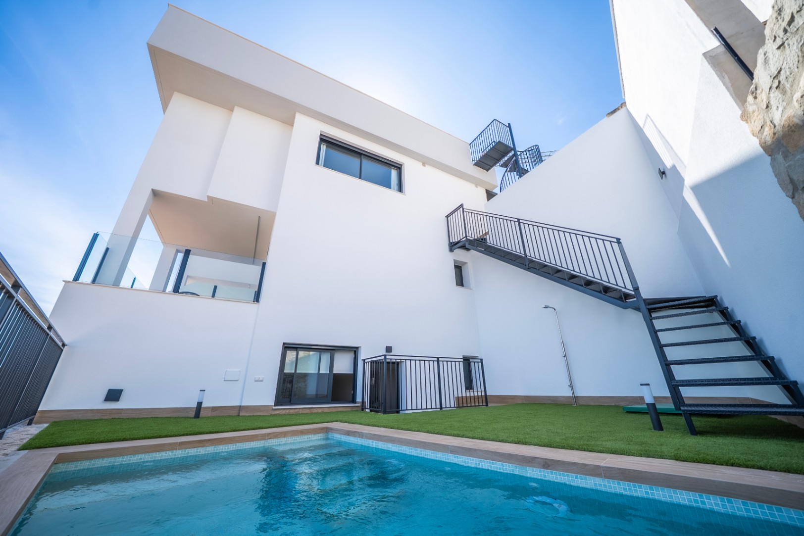 8 Luxuriöse Villen in Algorfa mit 3 und 6 Schlafzimmern – bezugsfertig
