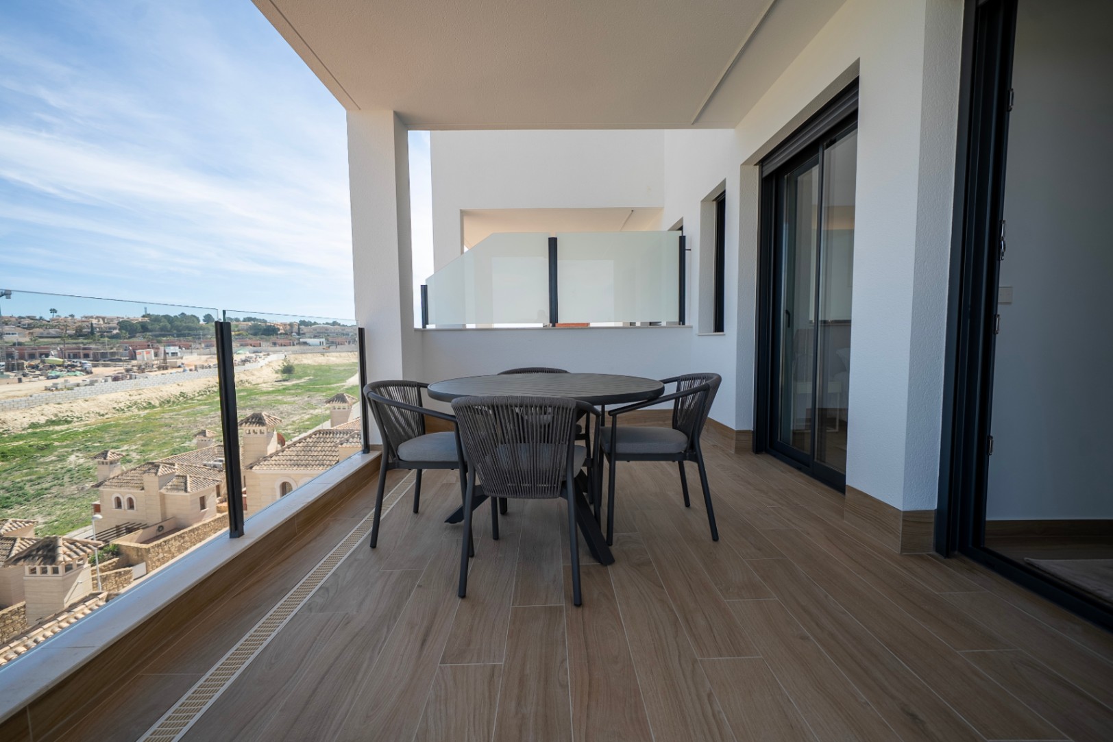 8 Luxuriöse Villen in Algorfa mit 3 und 6 Schlafzimmern – bezugsfertig