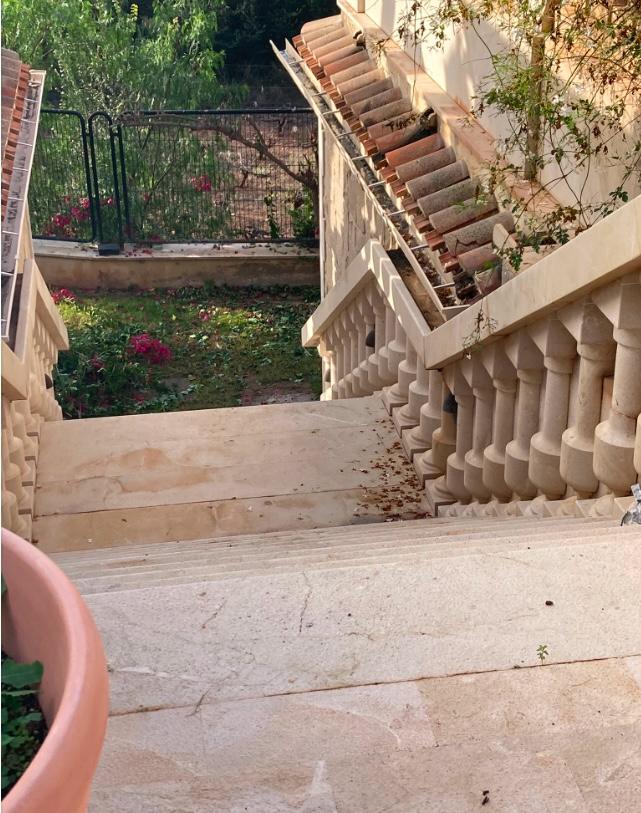 Fabulosa Villa con 8 Dormitorios a 20 Minutos de la Playa