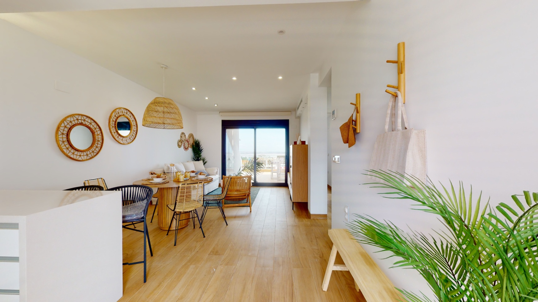 Bungalows de lujo en Torrevieja con 2 dormitorios y 2 baños. Ultimas dos Viviendas. Entrega Sept. 2026
