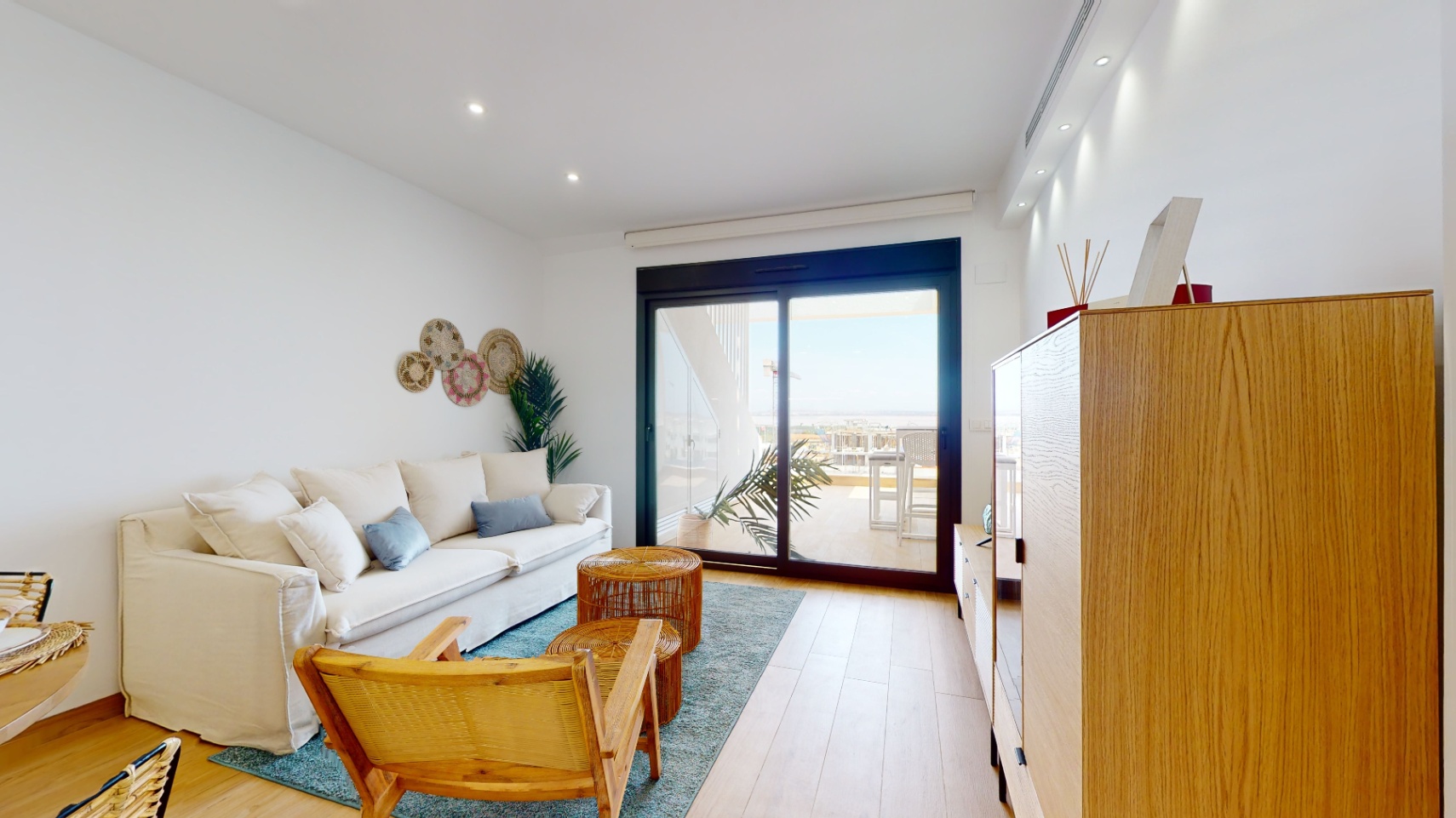 Bungalows de lujo en Torrevieja con 2 dormitorios y 2 baños. Ultimas dos Viviendas. Entrega Sept. 2026