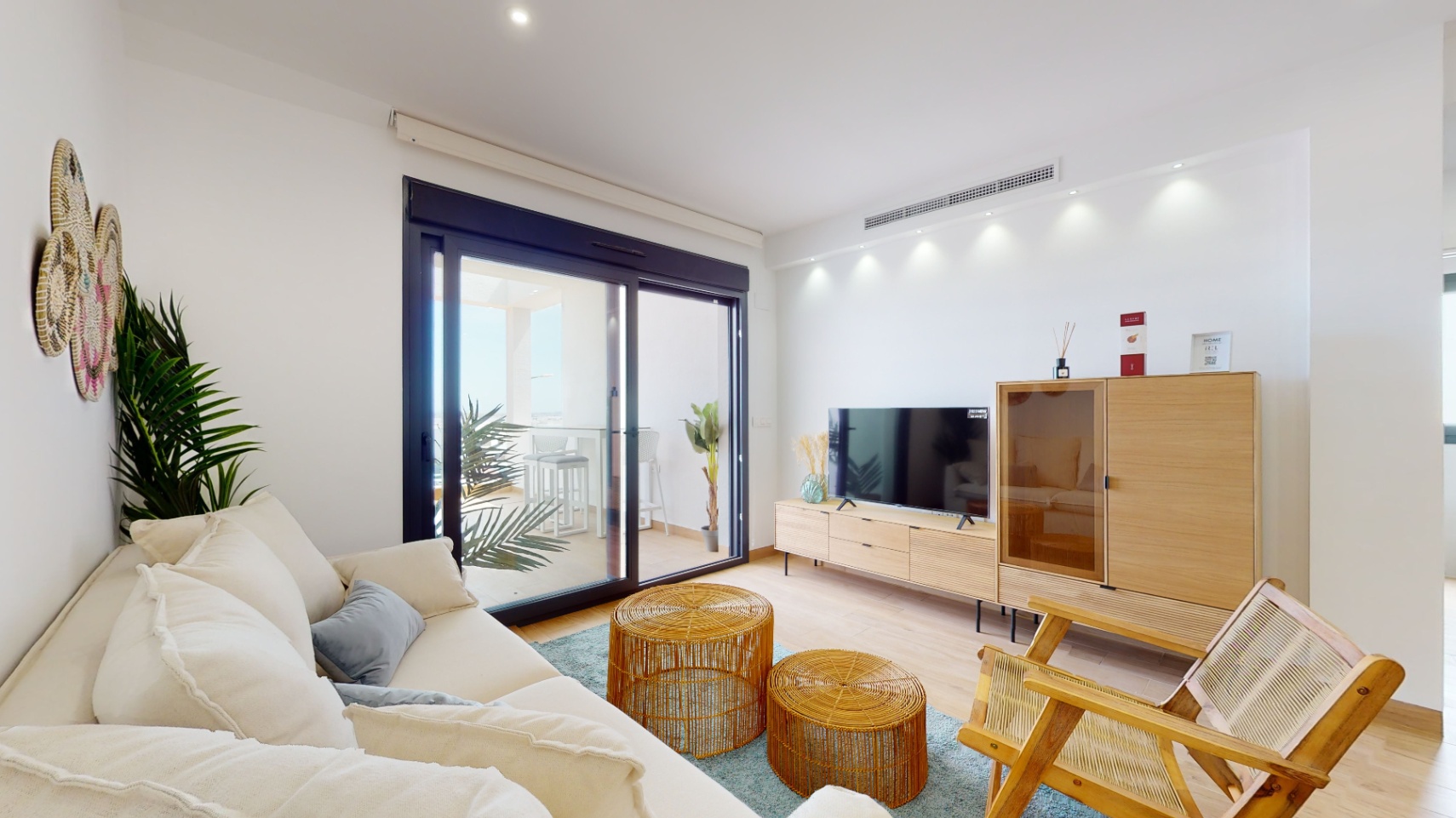 Bungalows de lujo en Torrevieja con 2 dormitorios y 2 baños. Ultimas dos Viviendas. Entrega Sept. 2026