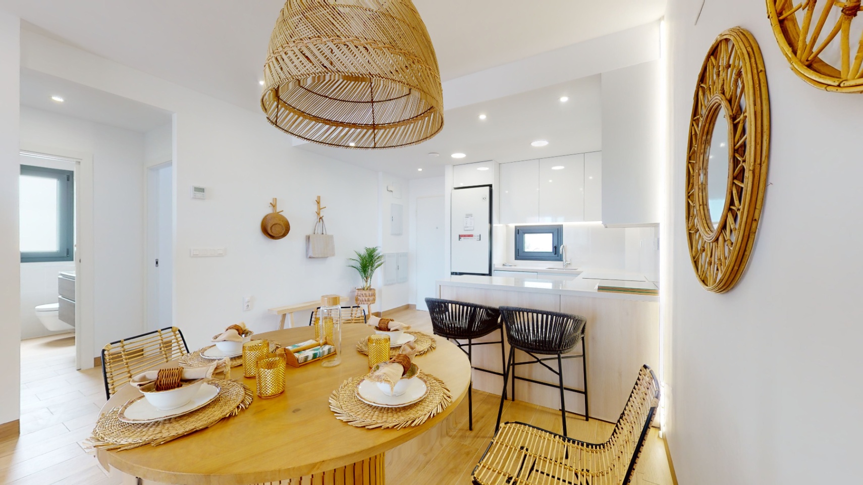 Bungalows de lujo en Torrevieja con 2 dormitorios y 2 baños. Ultimas dos Viviendas. Entrega Sept. 2026