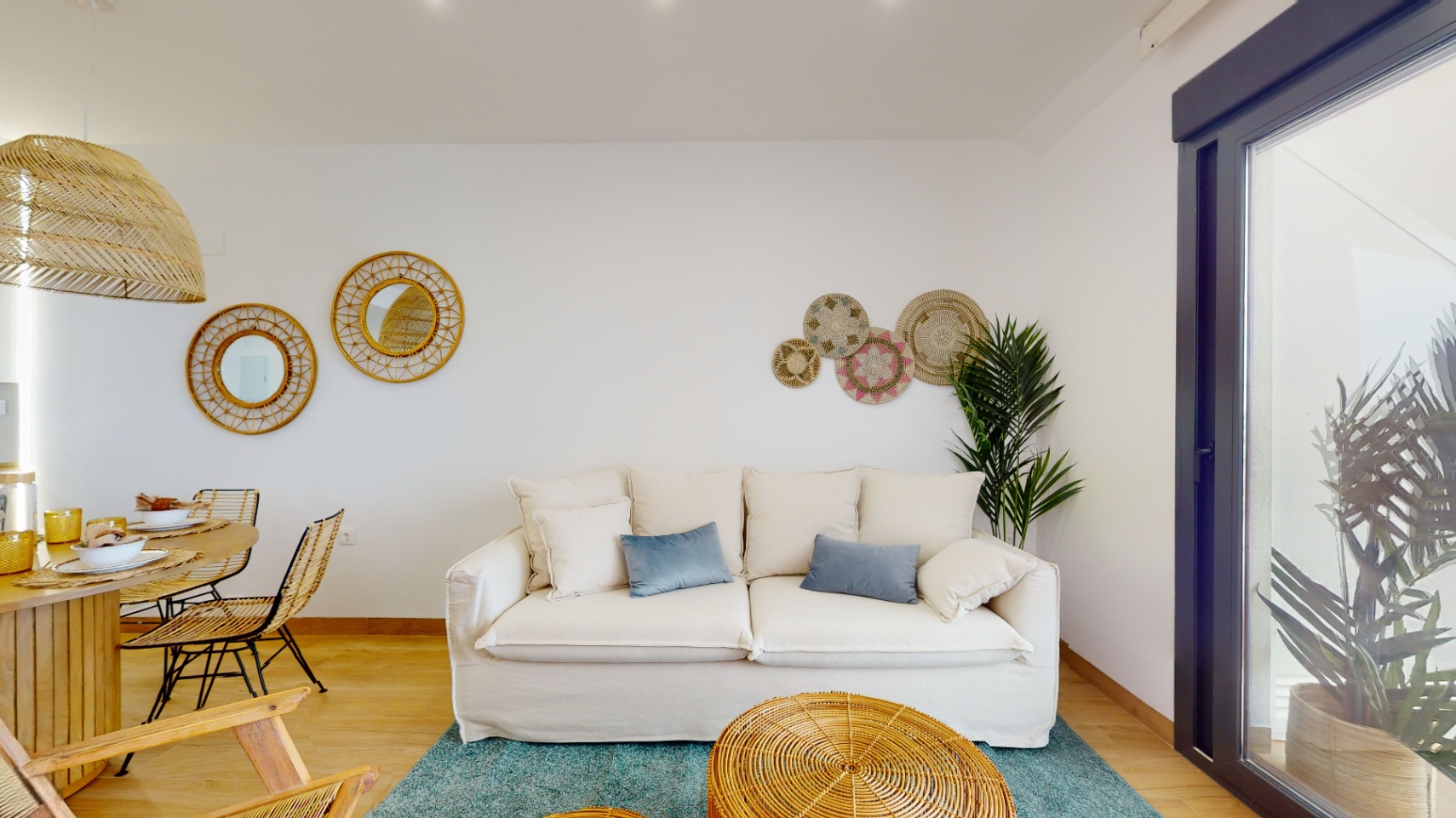 Bungalows de lujo en Torrevieja con 2 dormitorios y 2 baños. Ultimas dos Viviendas. Entrega Sept. 2026