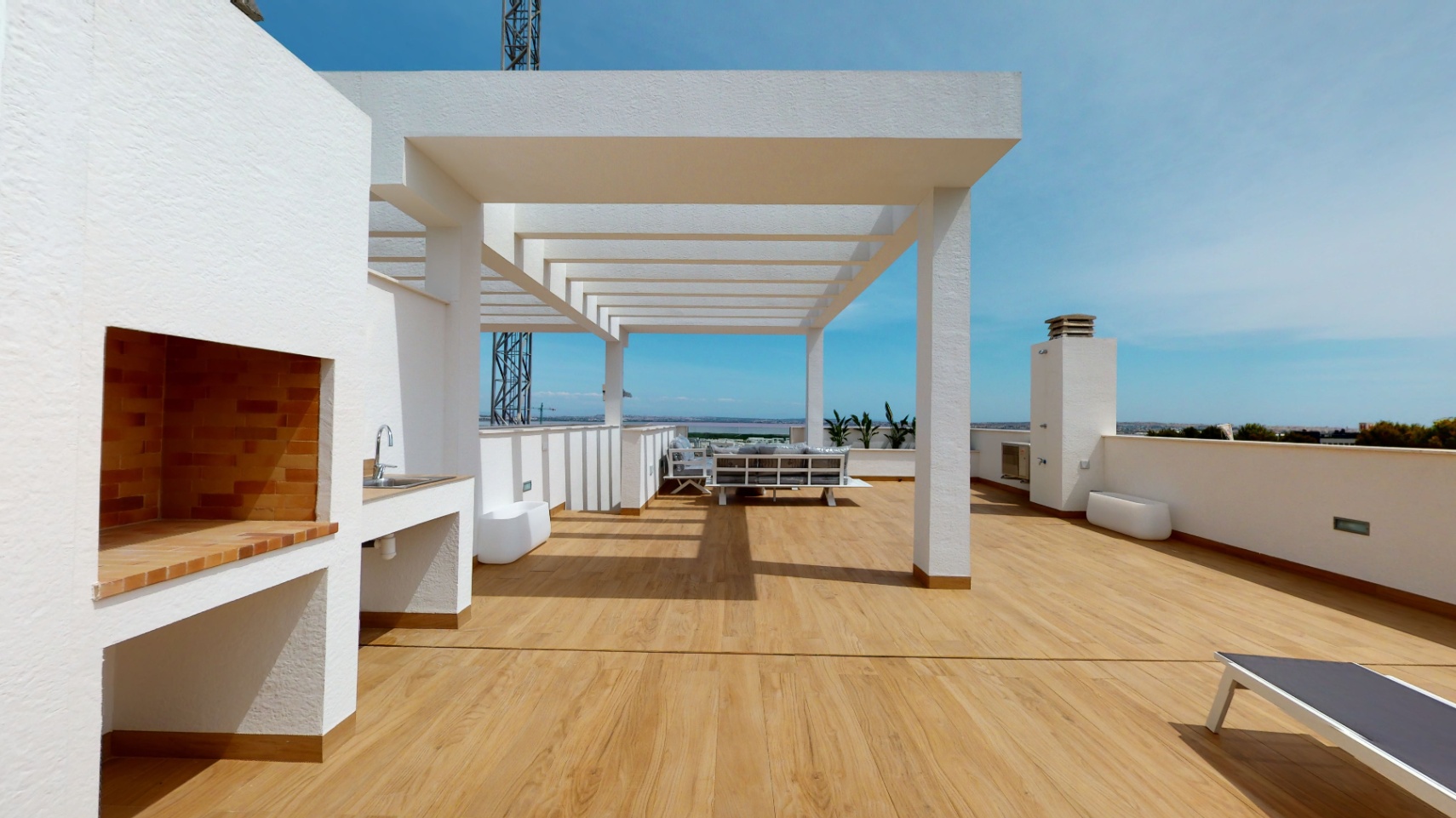 Bungalows de lujo en Torrevieja con 2 dormitorios y 2 baños. Ultimas dos Viviendas. Entrega Sept. 2026