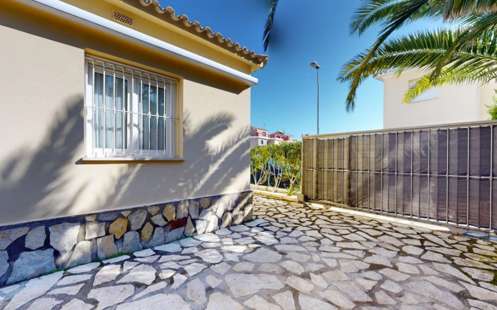 Magnifique villa individuelle à seulement 250 mètres de la mer.