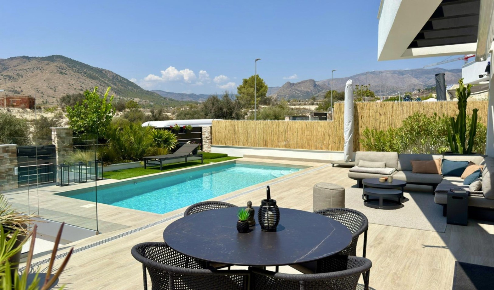 Magnifica Villa con vistas al mar .