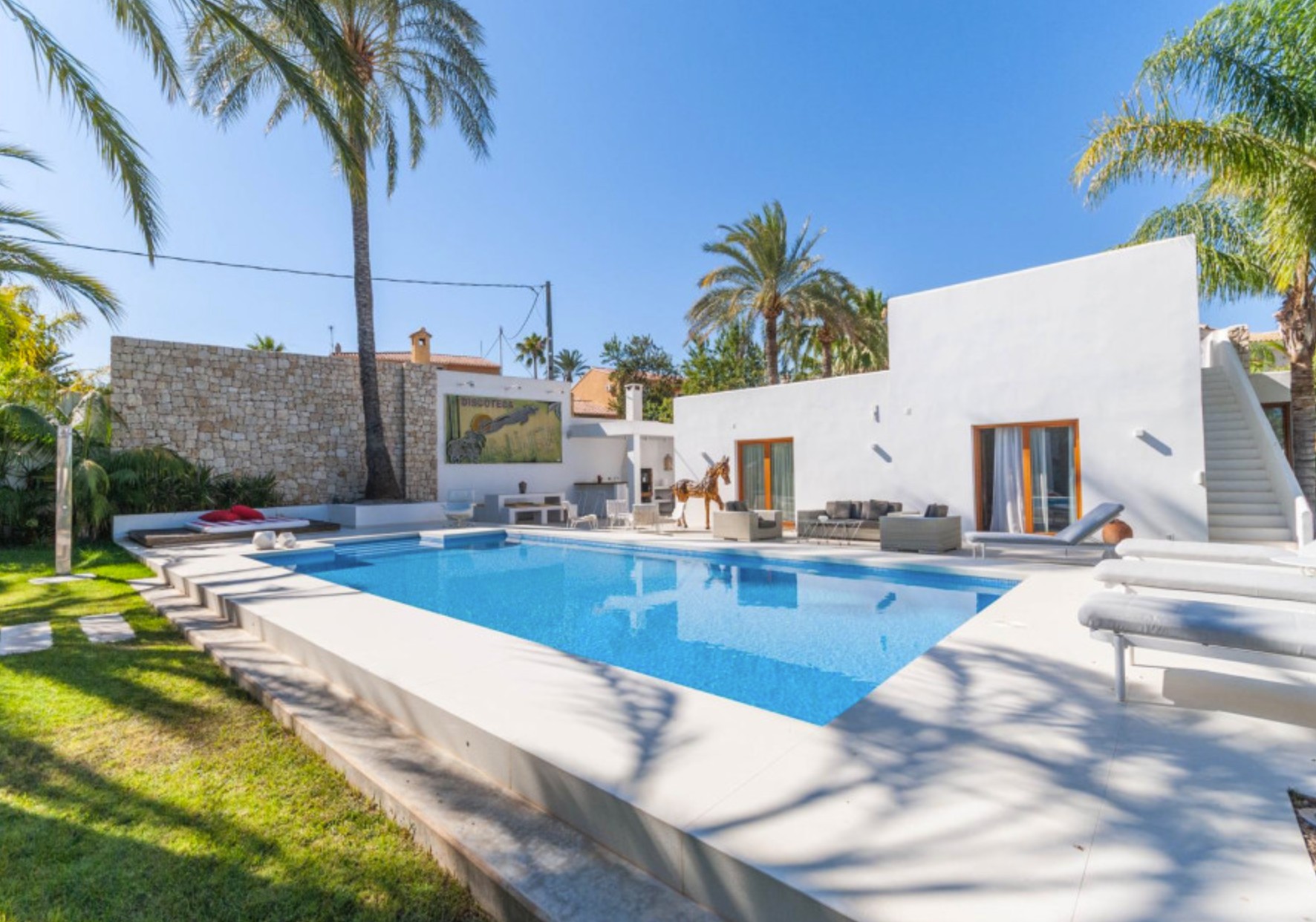 ALFAZVP0126 - Villa mediterránea con jardín tropical y piscina privada .