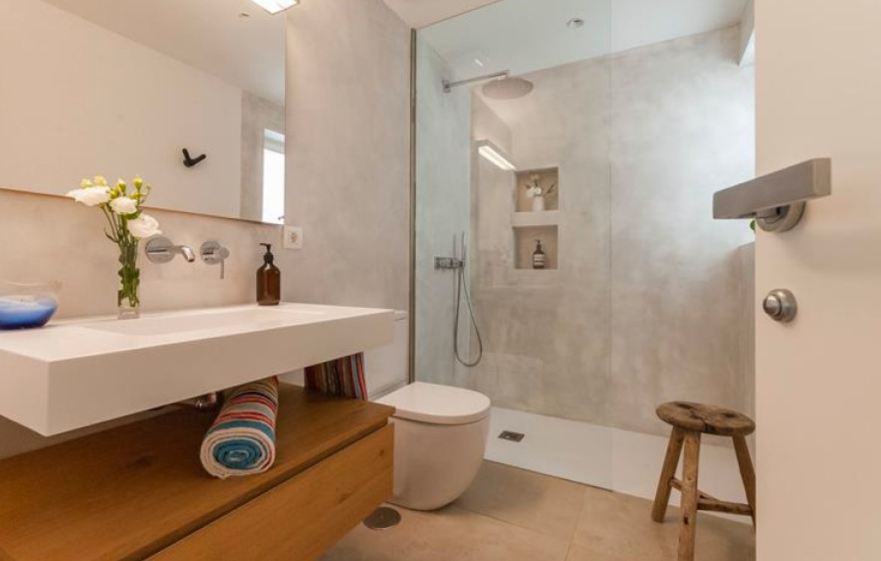 Mediterrane Villa mit tropischem Garten und privatem Pool