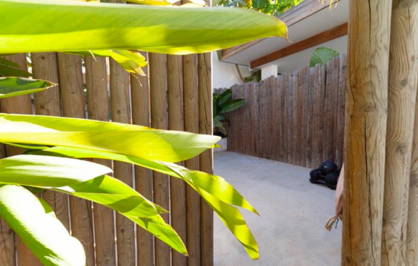 Mediterrane Villa mit tropischem Garten und privatem Pool