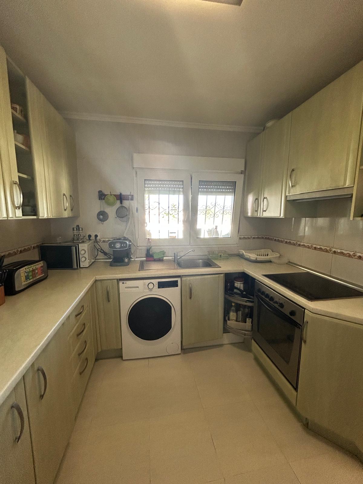 Vivienda Unifamiliar en La Nucia - Barranco Hondo - Distribuida en Dos Plantas
