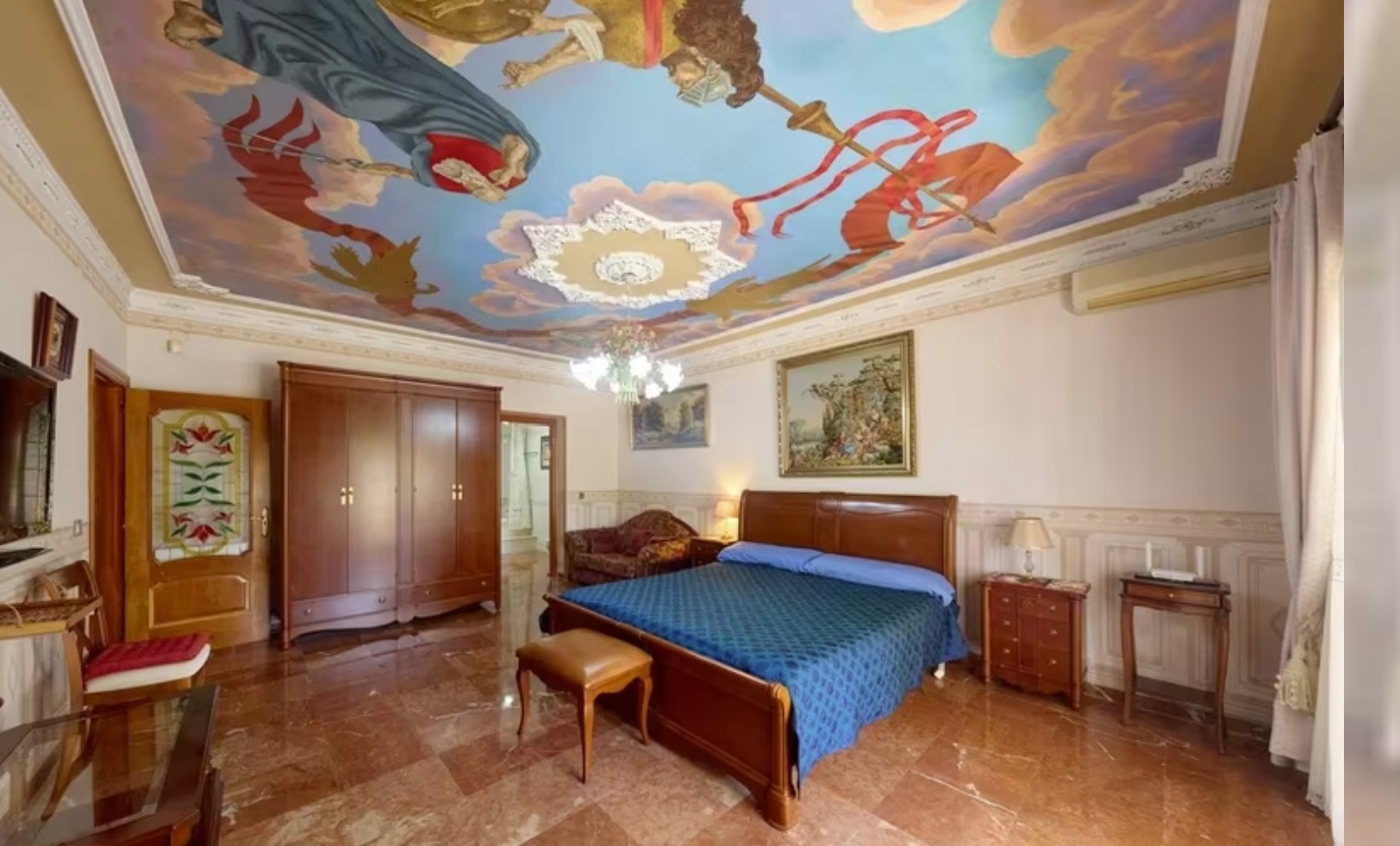 Elegantes Chalet mit privatem Pool.