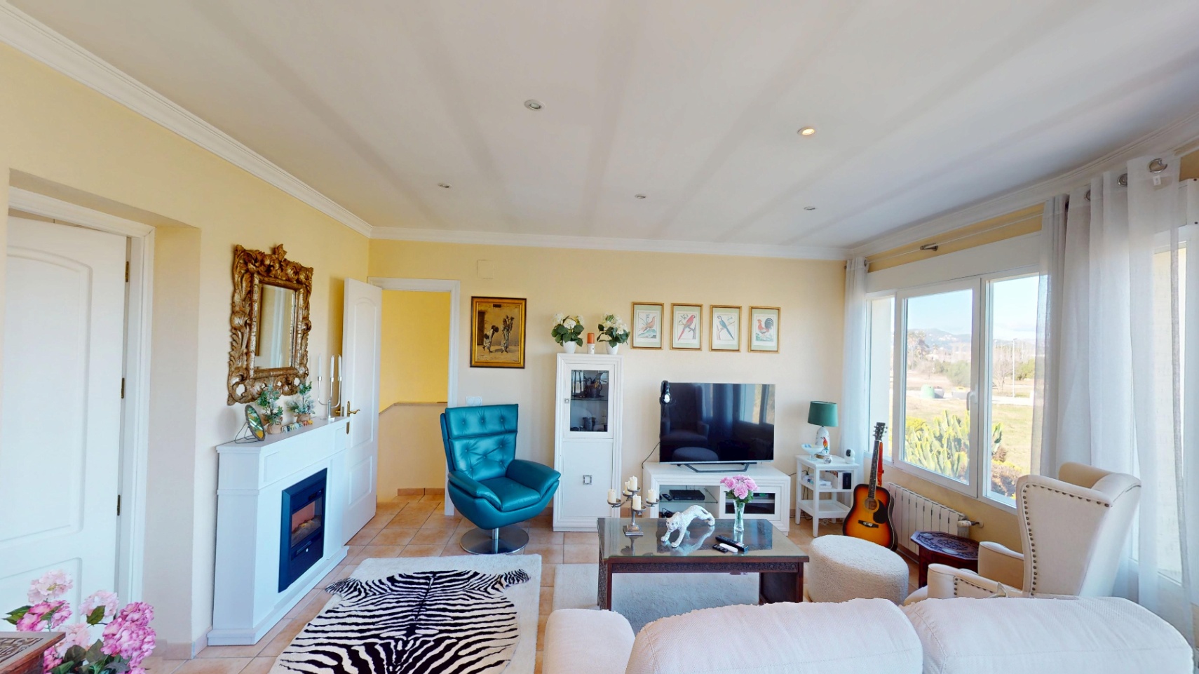 Encantadora Villa en Oliva Nova: Privacidad y Bienestar junto a Zona Verde