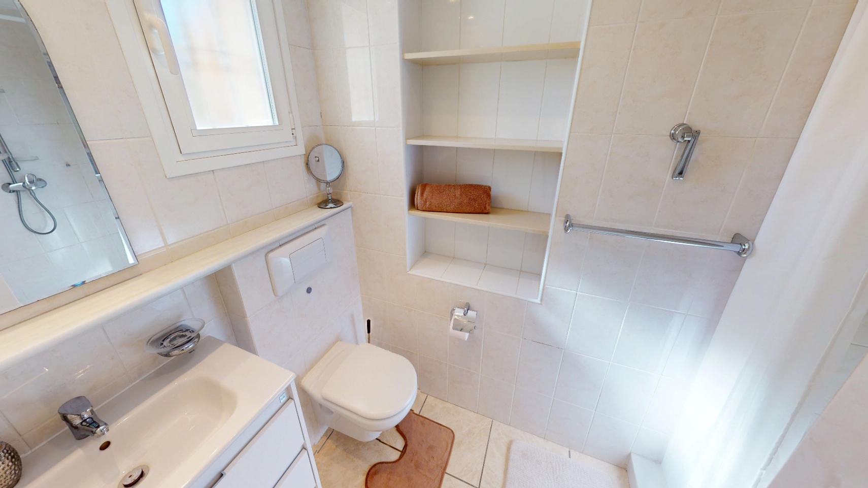 Encantadora Villa en Oliva Nova: Privacidad y Bienestar junto a Zona Verde