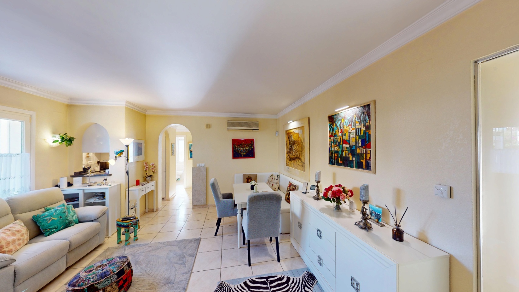 Encantadora Villa en Oliva Nova: Privacidad y Bienestar junto a Zona Verde
