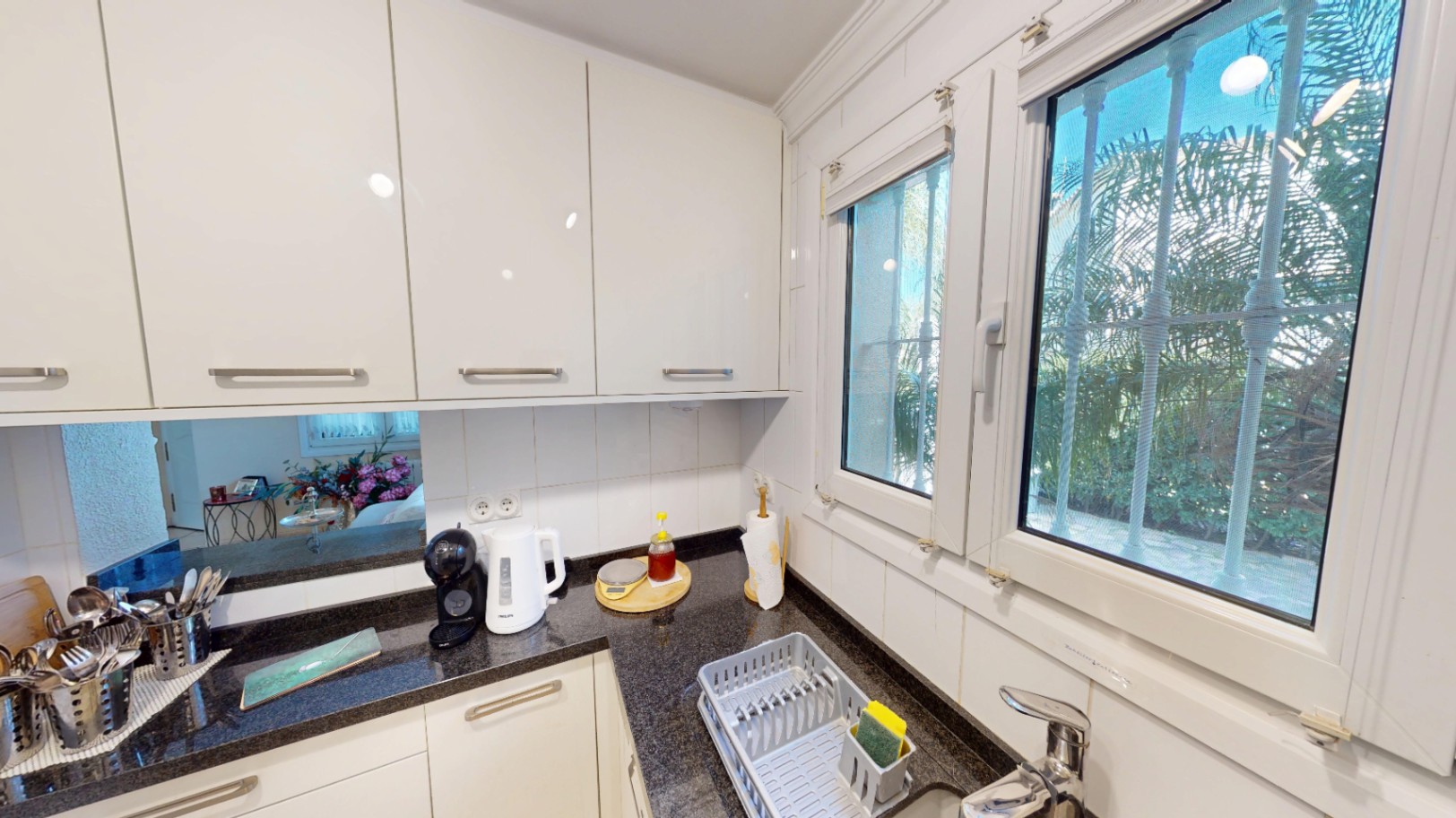 Encantadora Villa en Oliva Nova: Privacidad y Bienestar junto a Zona Verde