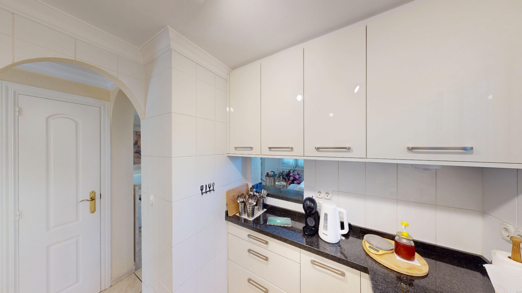 Encantadora Villa en Oliva Nova: Privacidad y Bienestar junto a Zona Verde