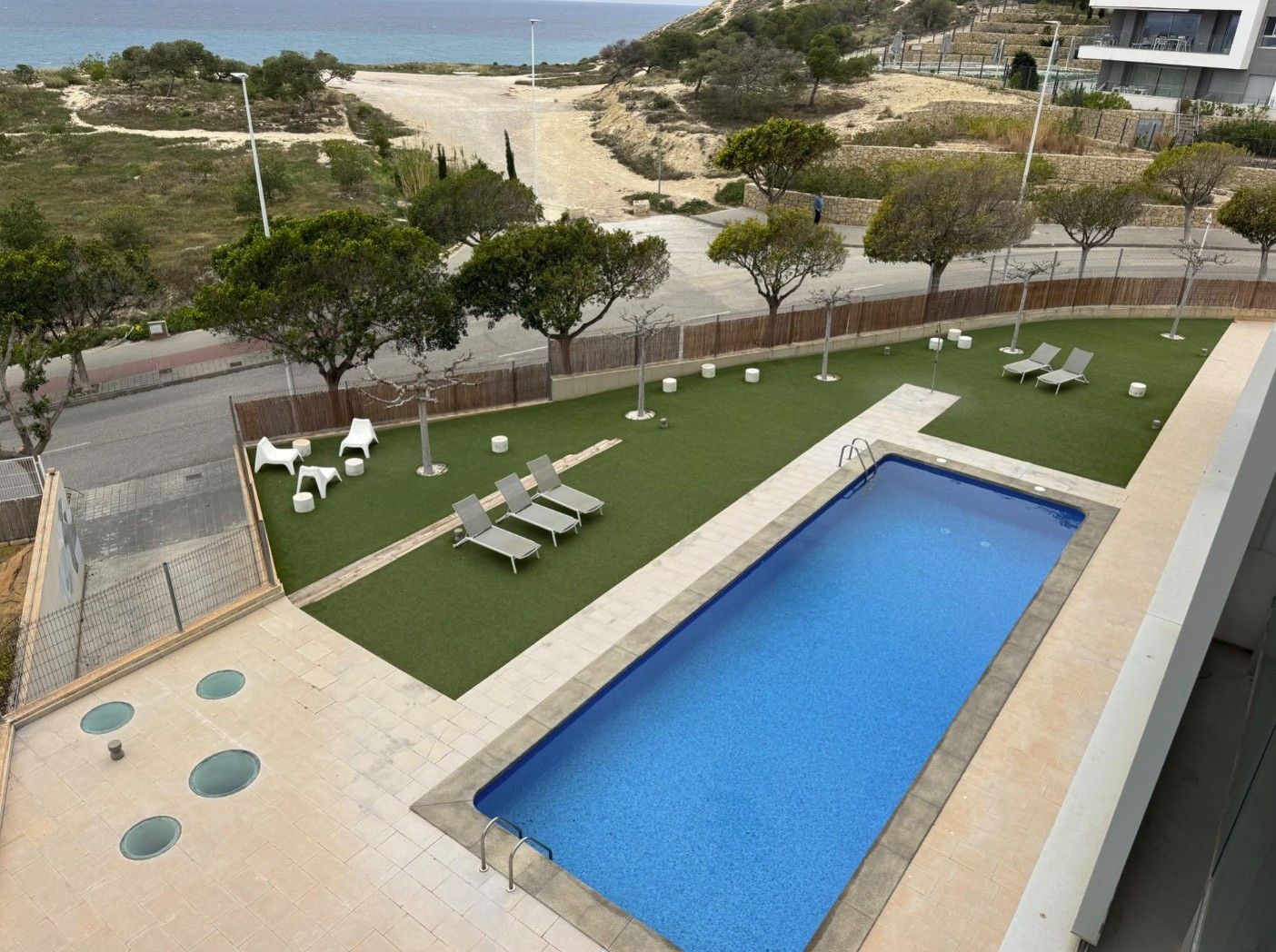 Impresionante apartamento en Primera Linea del Mar en Villajoyosa .