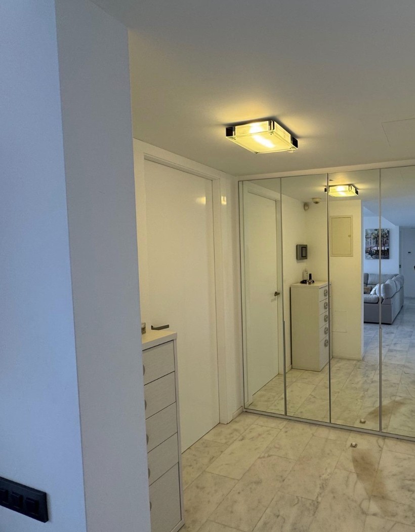 Impresionante apartamento en Primera Linea del Mar en Villajoyosa .