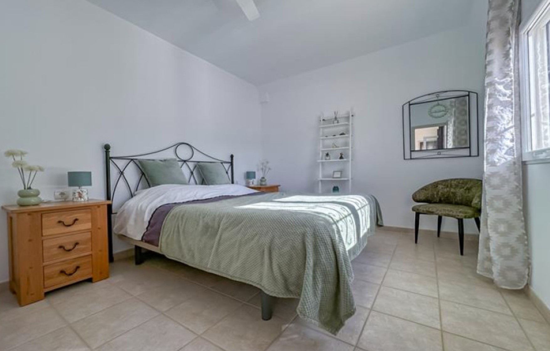 Villa met 6 slaapkamers en een privézwembad dicht bij het strand en winkels in Calpe